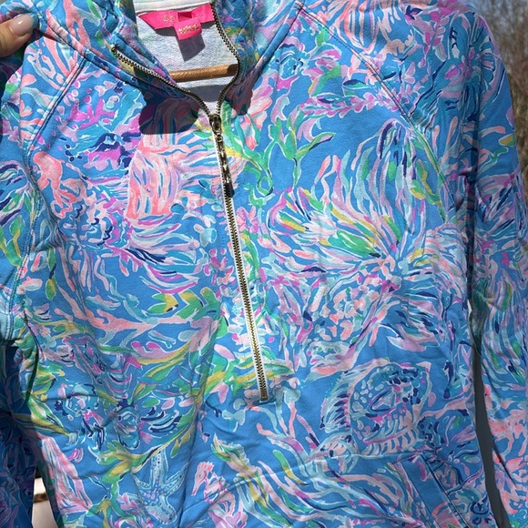 EUC Lily Pulitzer popover in “All together now” print - Picture 7 of 7